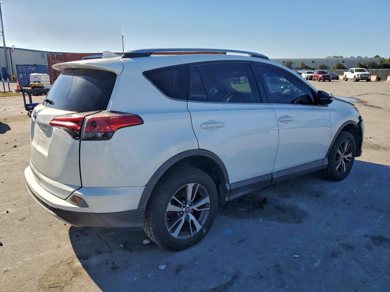 2016 Toyota Rav4 Xle - Фото 3