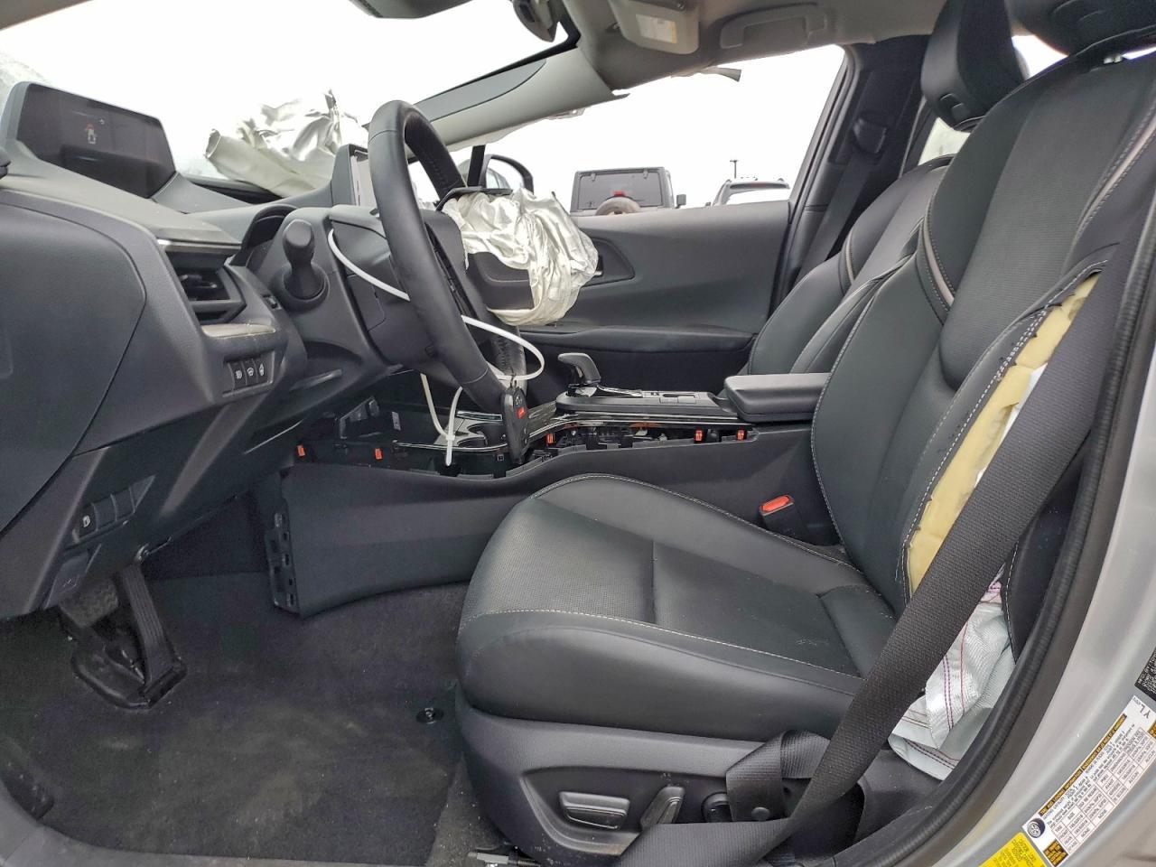 2024 Toyota Prius Le - Image 7