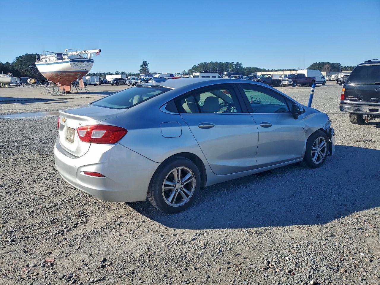 2016 Chevrolet Cruze Lt - Image 3