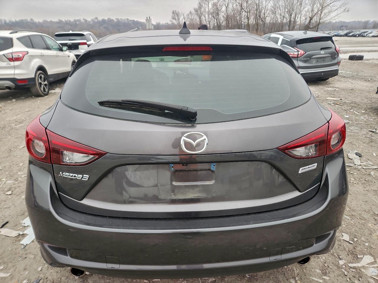 2018 Mazda 3 Touring - Image 6