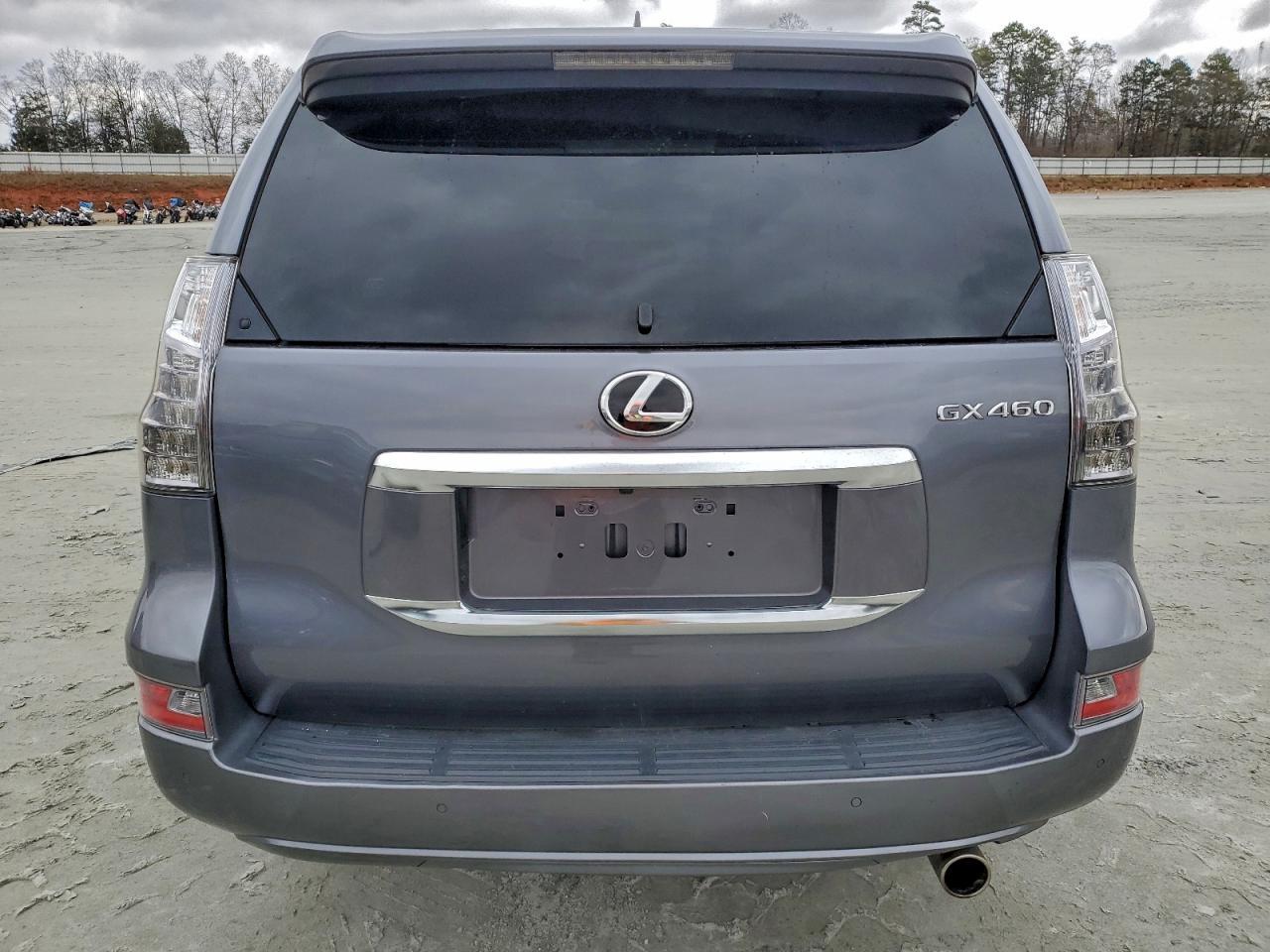 2021 Lexus Gx 460 Premium - Image 6