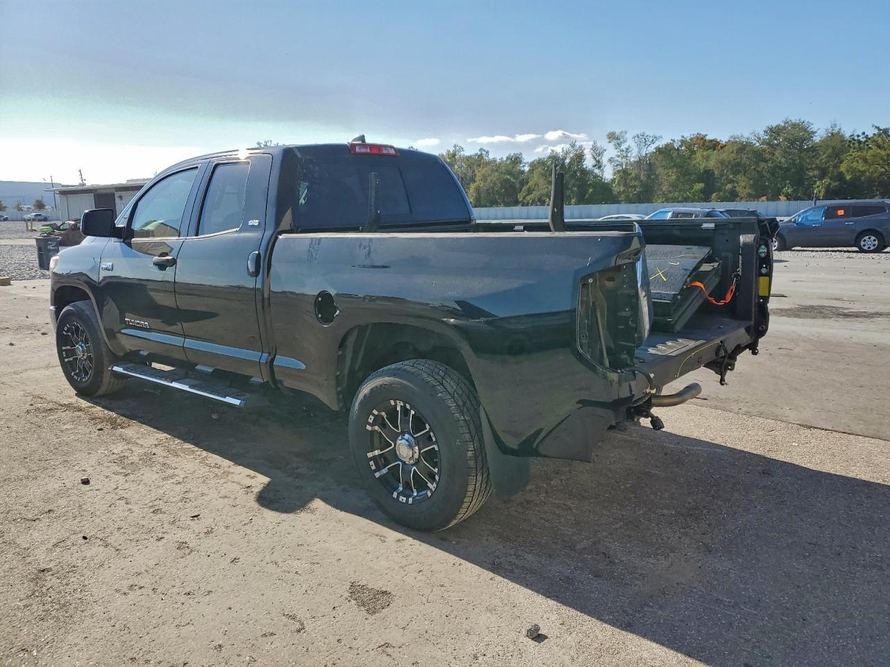 2020 Toyota Tundra Double Cab Sr - Image 2