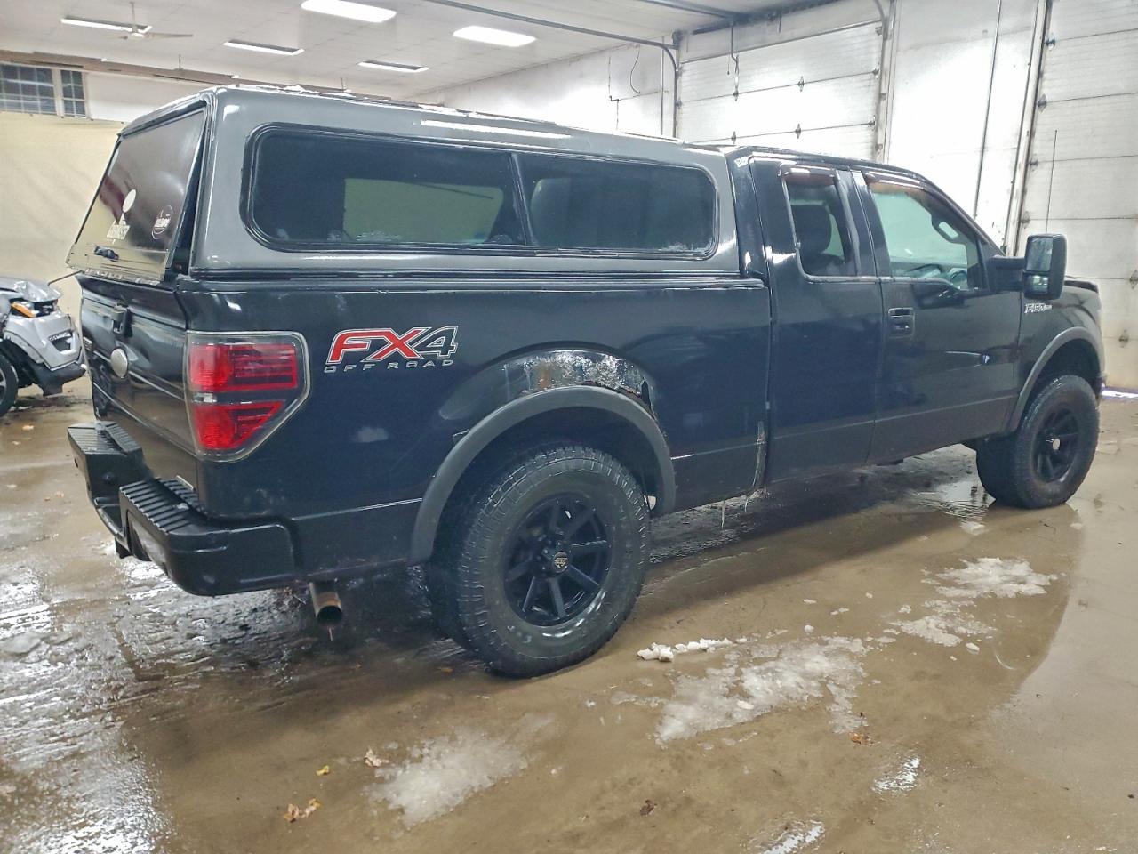 2013 Ford F150 Super Cab - Фото 3