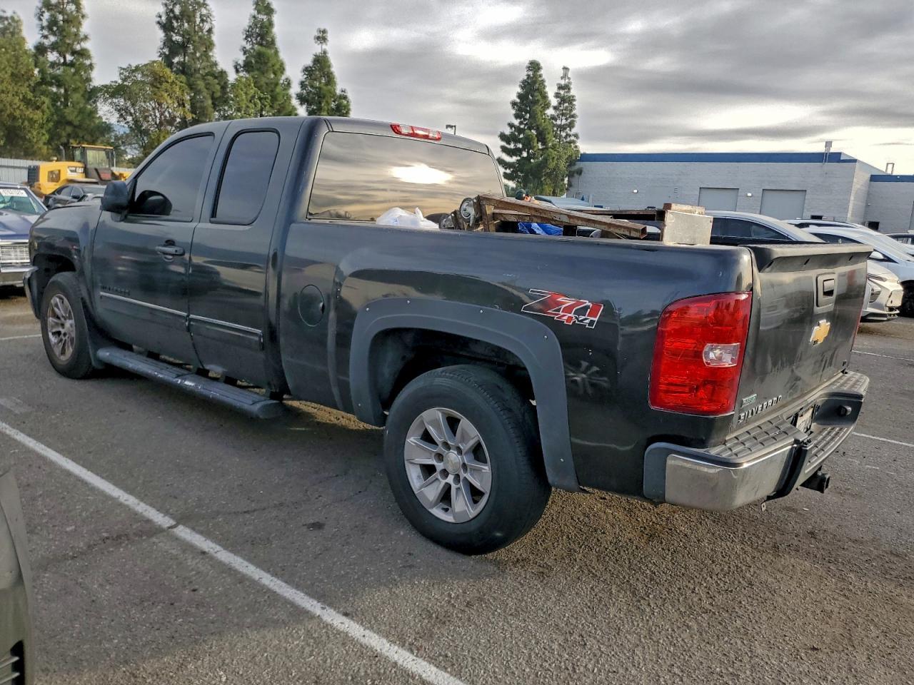 2010 Chevrolet Silverado K1500 Lt - Фото 2