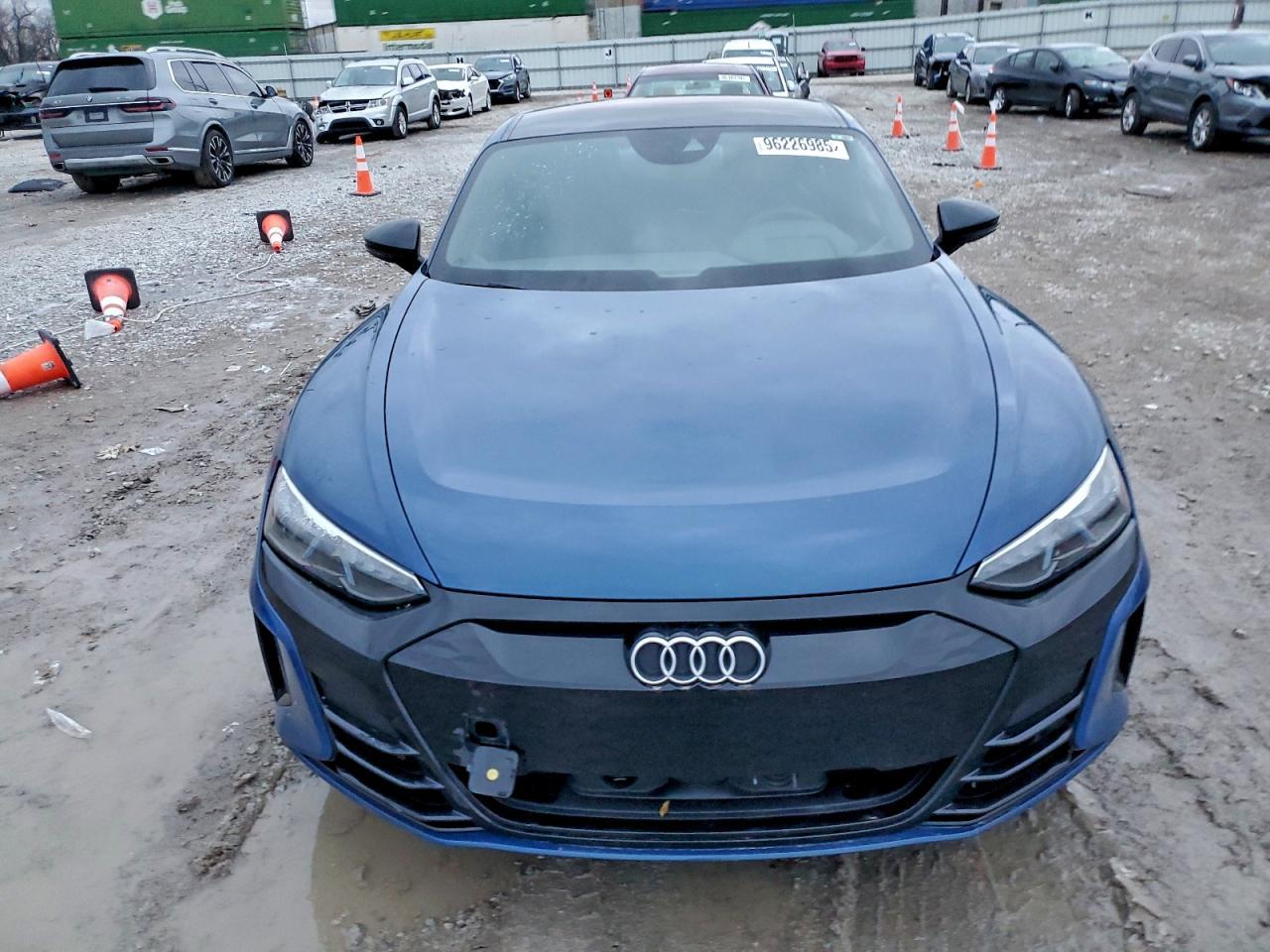 2022 Audi E-Tron Gt - Фото 5