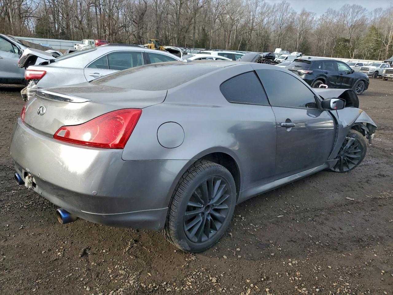 2013 Infiniti G37 - Image 3