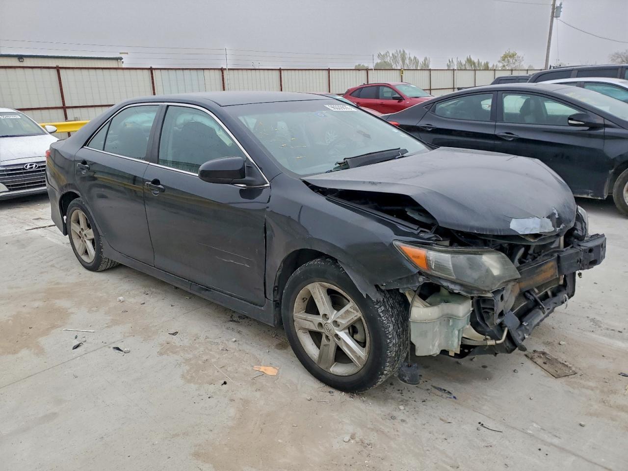 2014 Toyota Camry - Фото 4