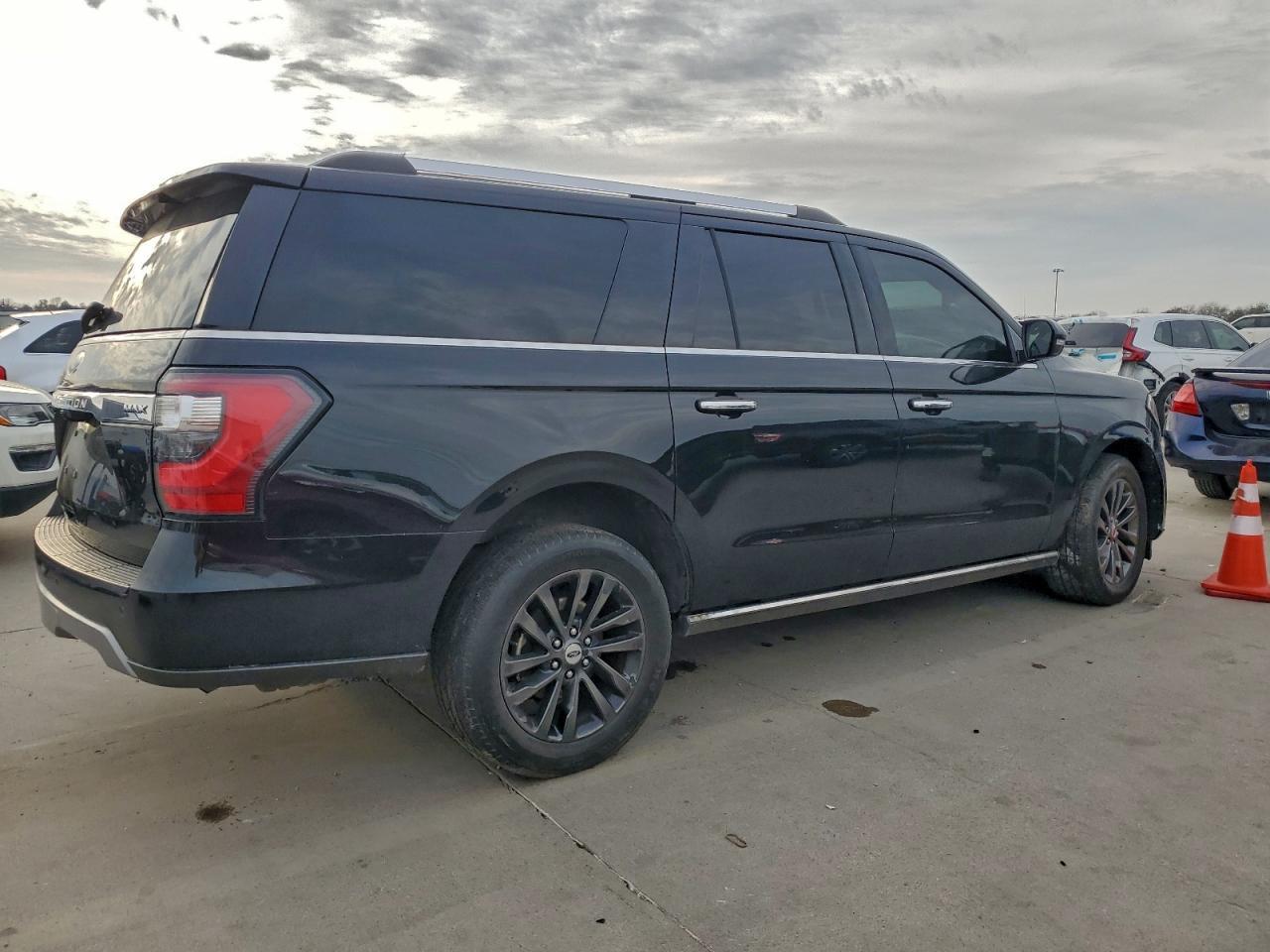 2020 Ford Expedition Max Limited - Image 3