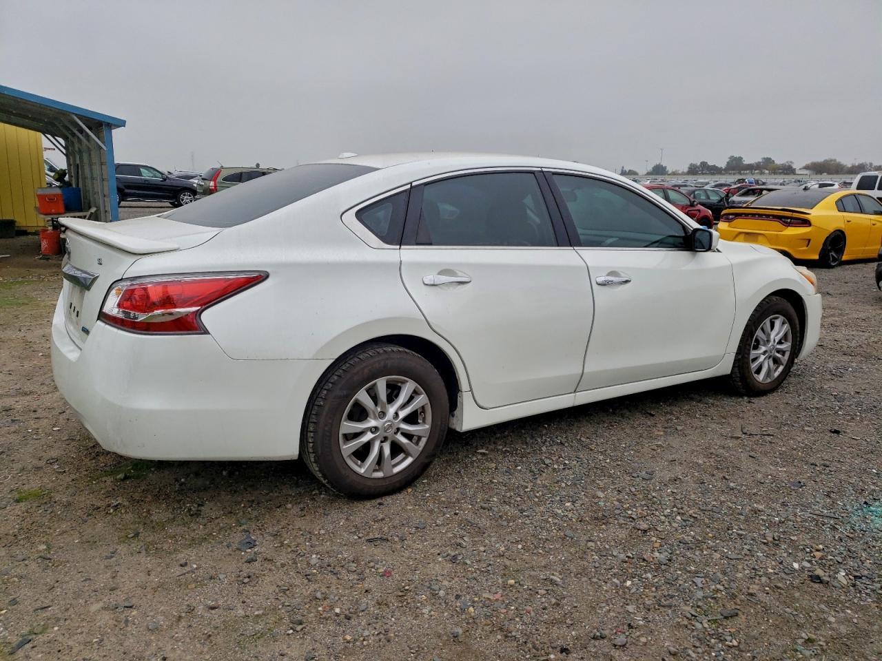 2014 Nissan Altima 2.5 - Image 3