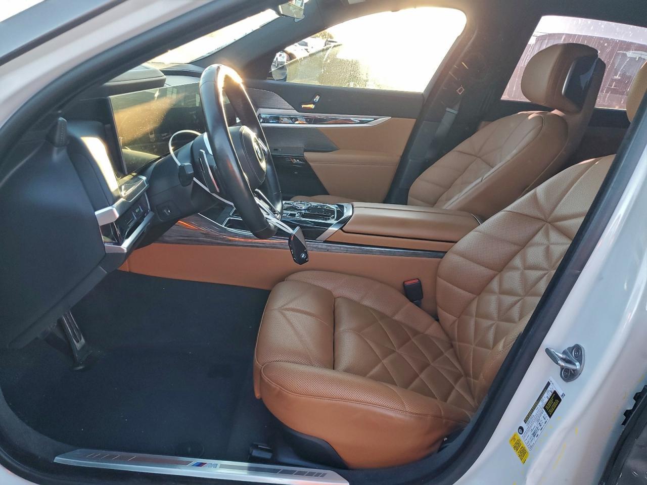 2023 BMW 740 I - Фото 7