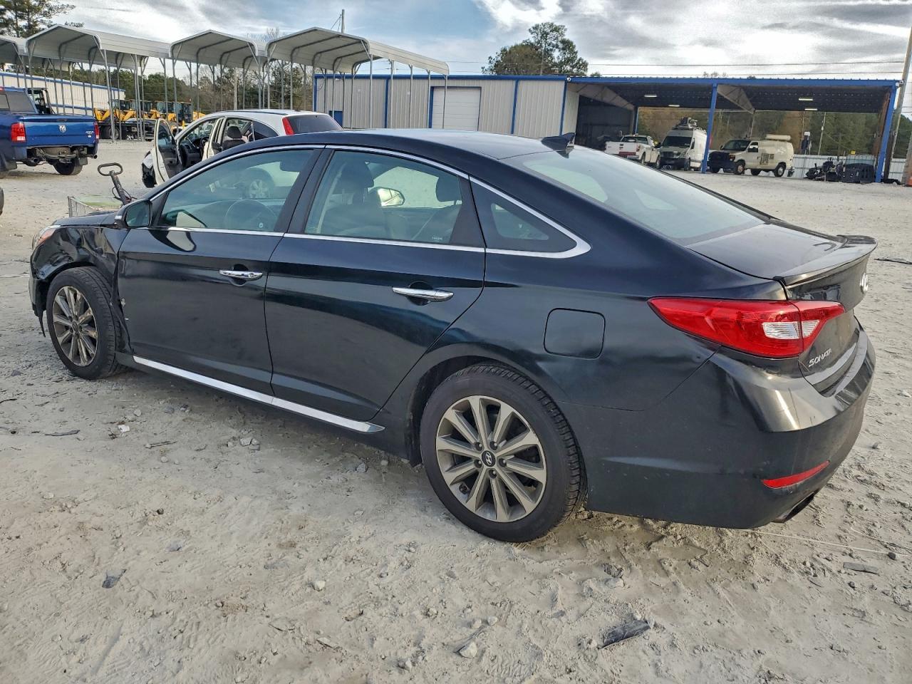 2016 Hyundai Sonata Sport - Image 2