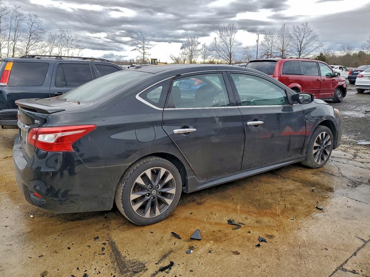 2016 Nissan Sentra S - Фото 3