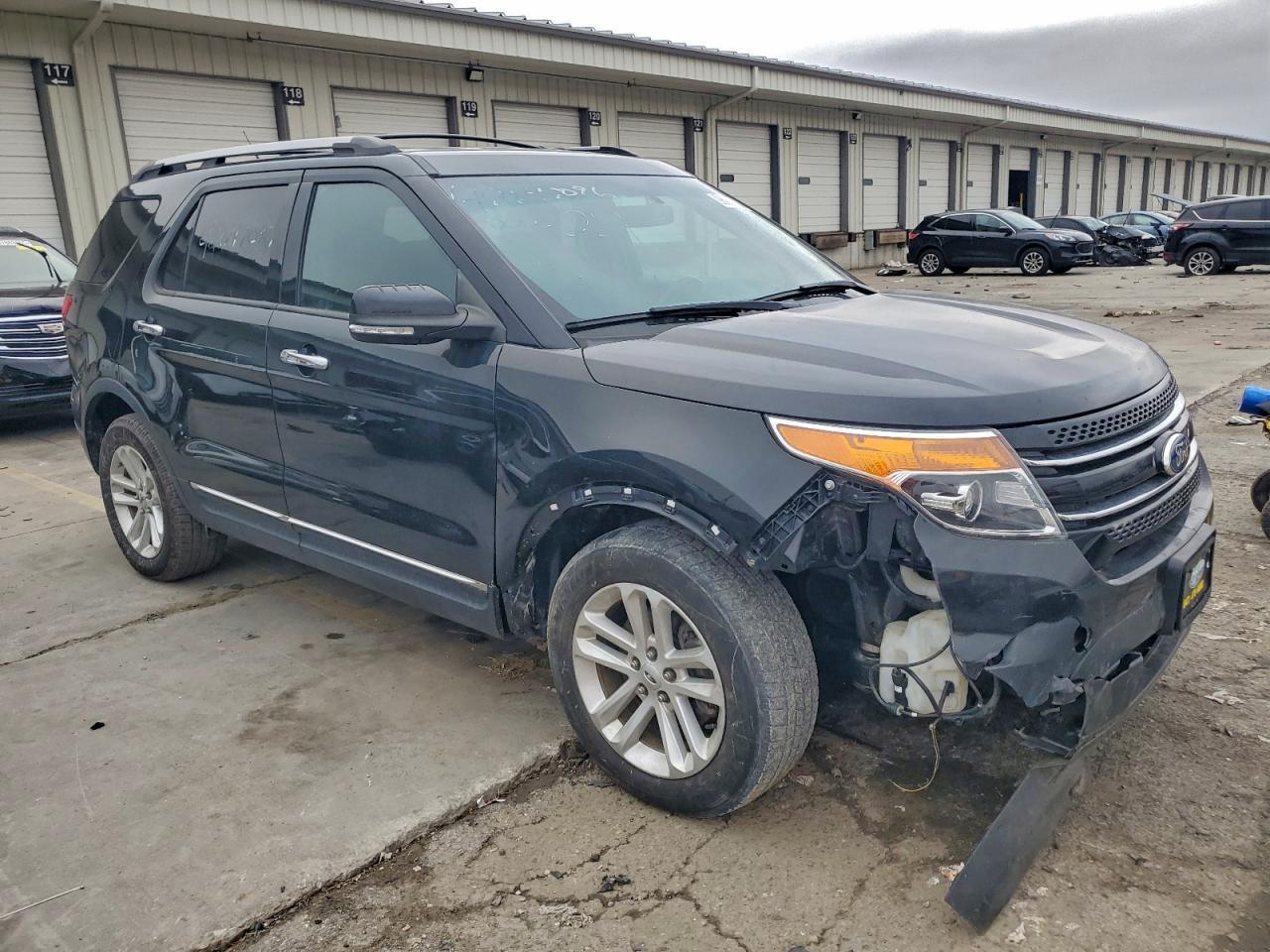 2011 Ford Explorer Xlt - Фото 4