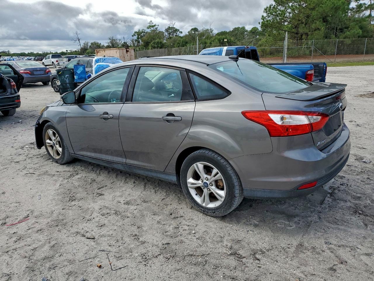 2012 Ford Focus Se - Фото 2