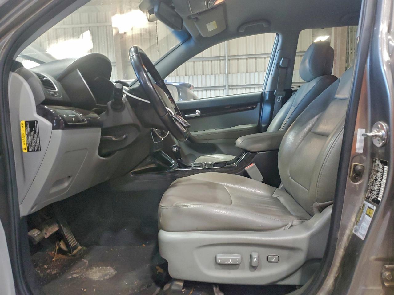 2014 Kia Sorento Lx - Image 7
