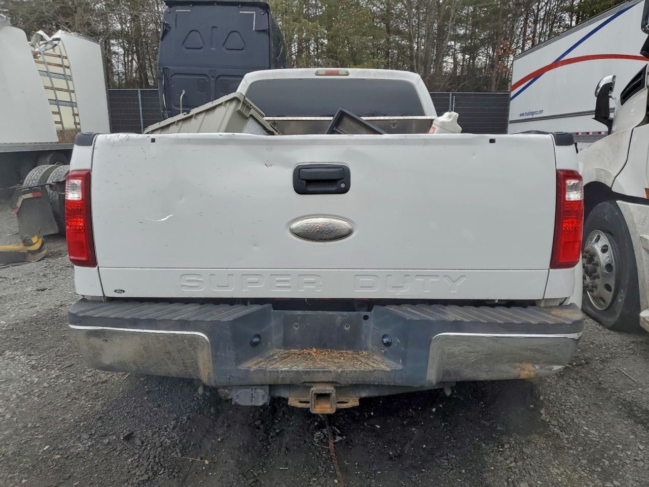 2011 Ford F350 Super Duty - Фото 6