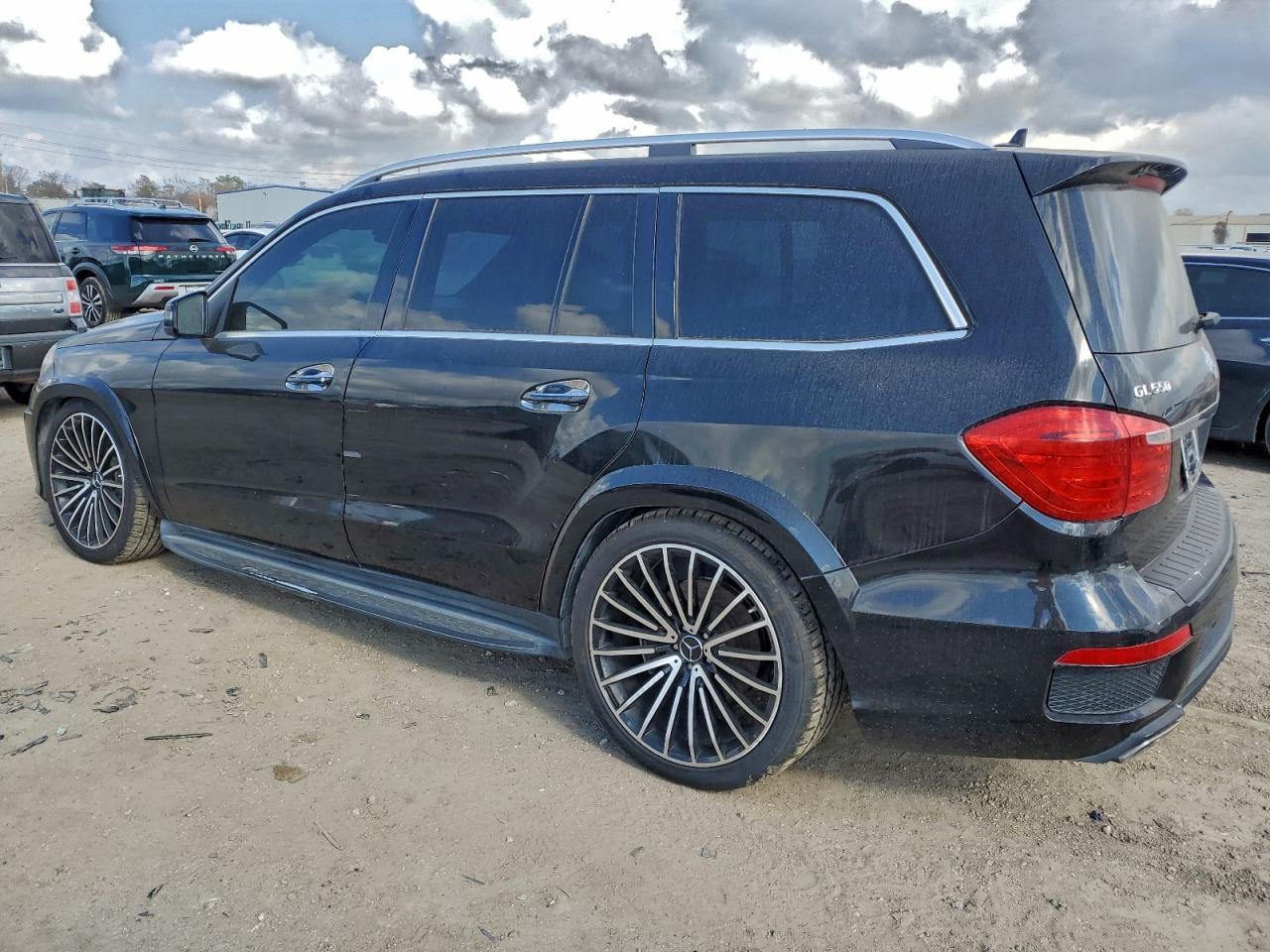 2013 Mercedes-Benz Gl 550 4Matic - Фото 2