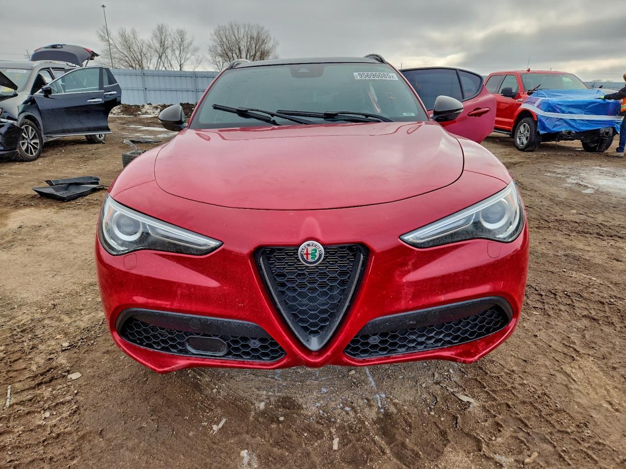 2023 Alfa Romeo Stelvio Ti - Фото 5