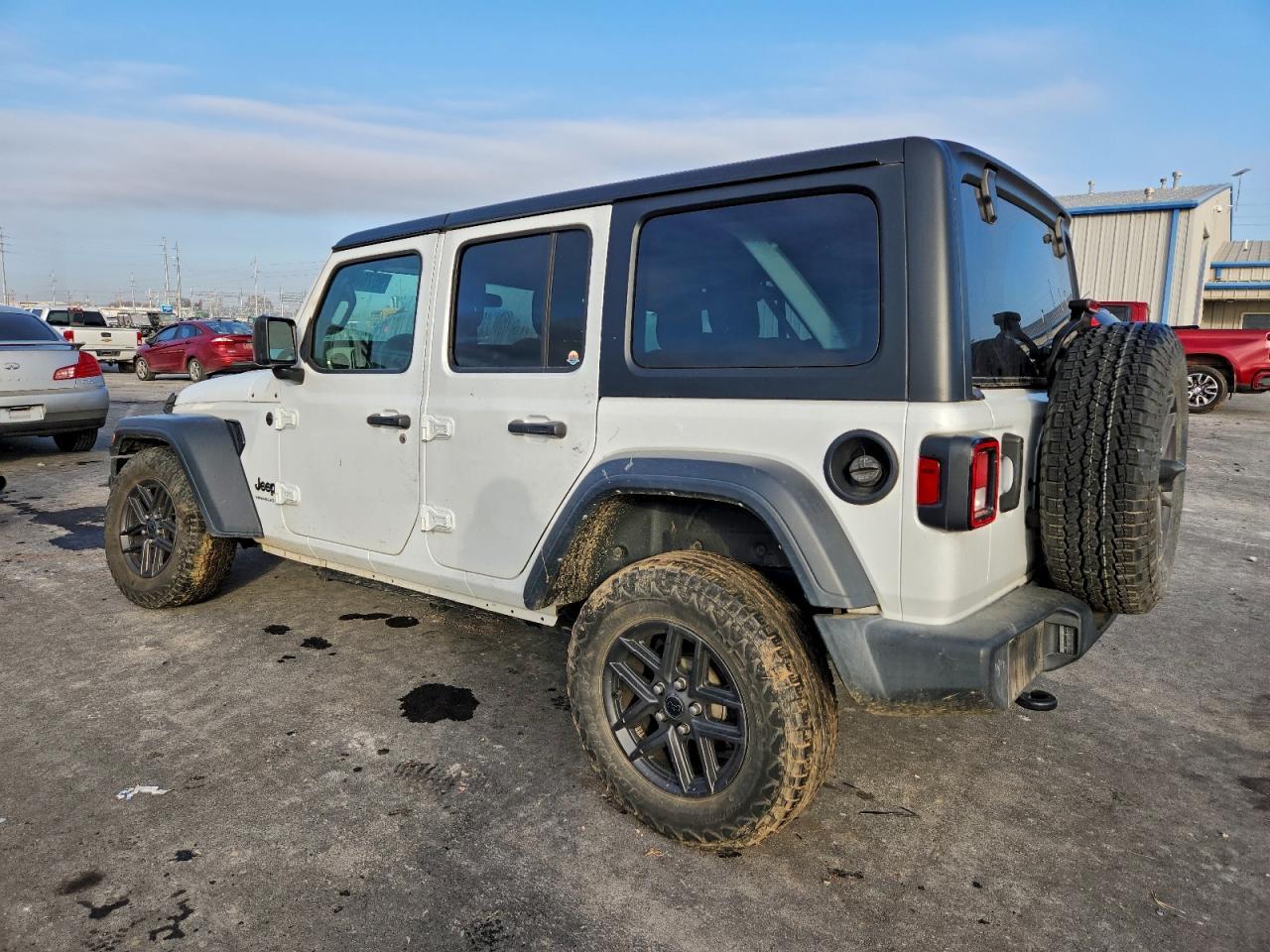 2024 Jeep Wrangler Sport - Фото 2