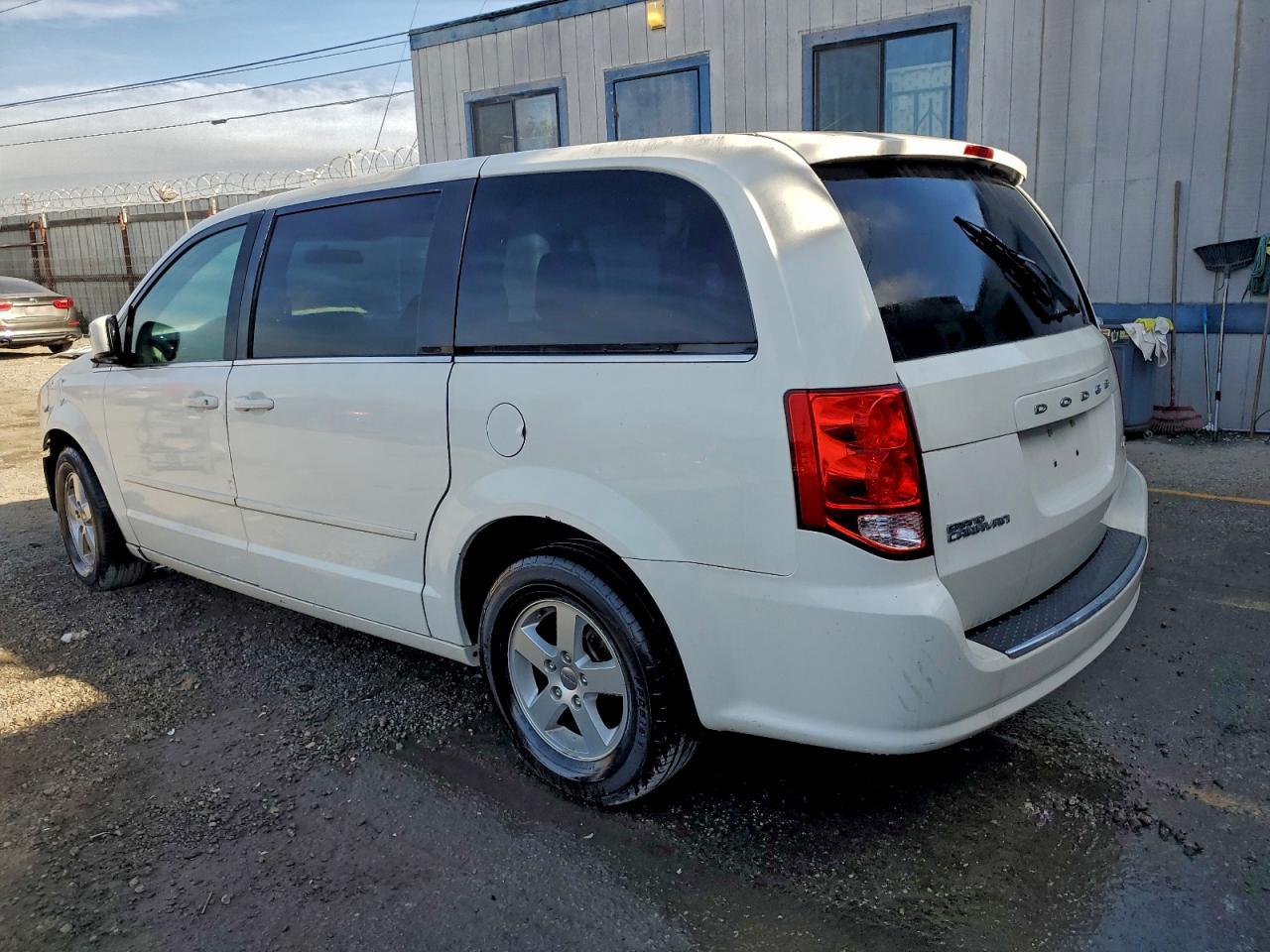 2012 Dodge Grand Caravan Crew - Фото 2