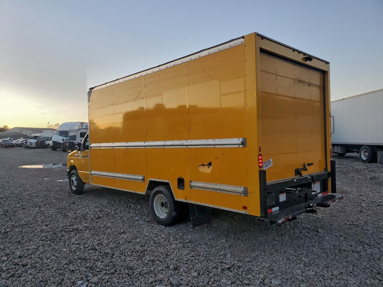 2022 Ford E350 Box Truck - Image 3