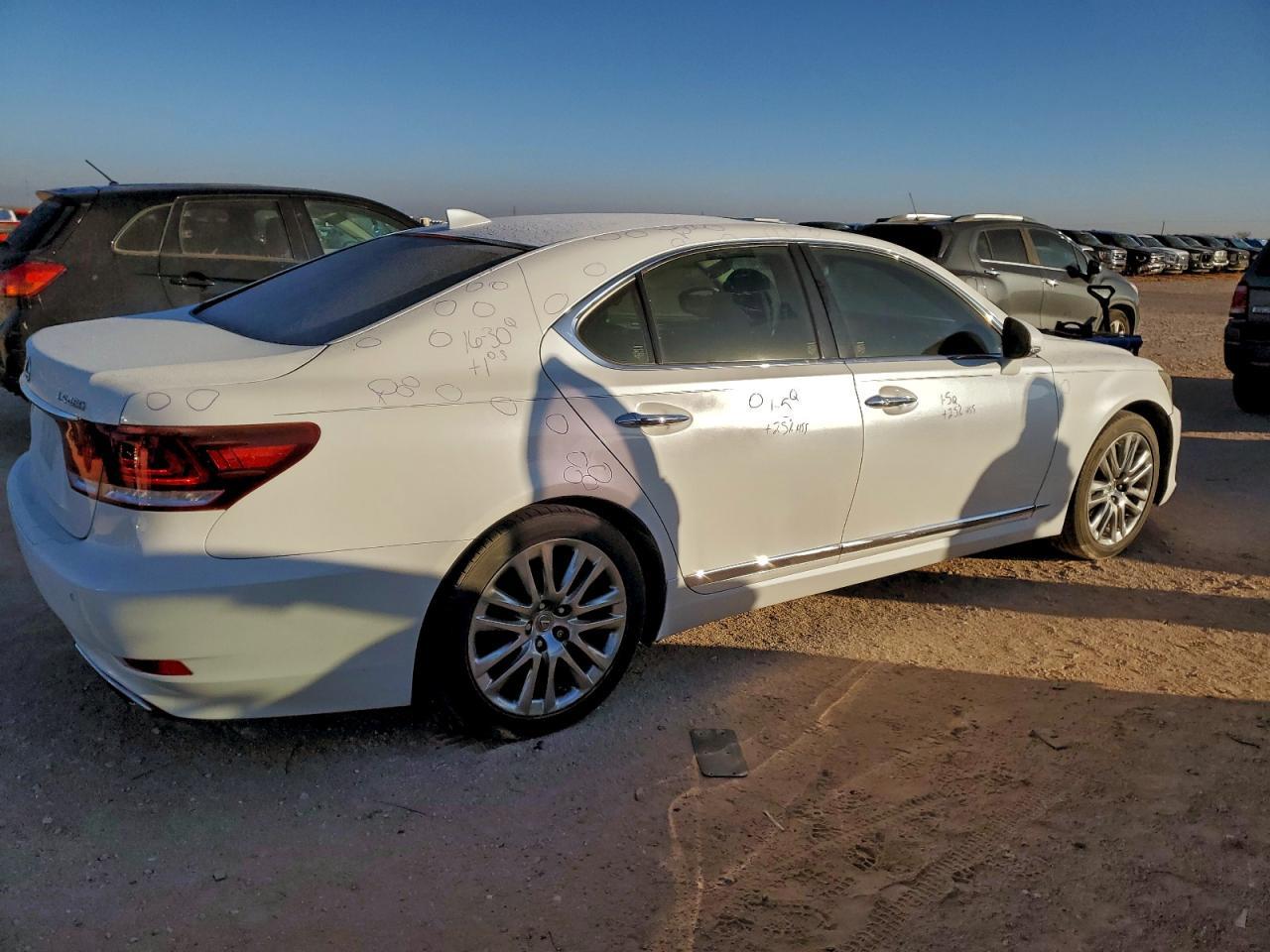 2014 Lexus Ls 460 - Image 3