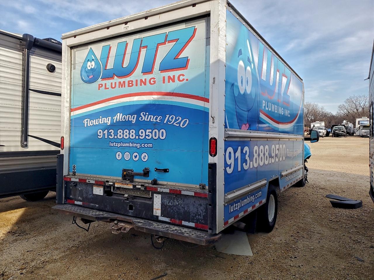 2018 GMC Savana Box Truck - Фото 3