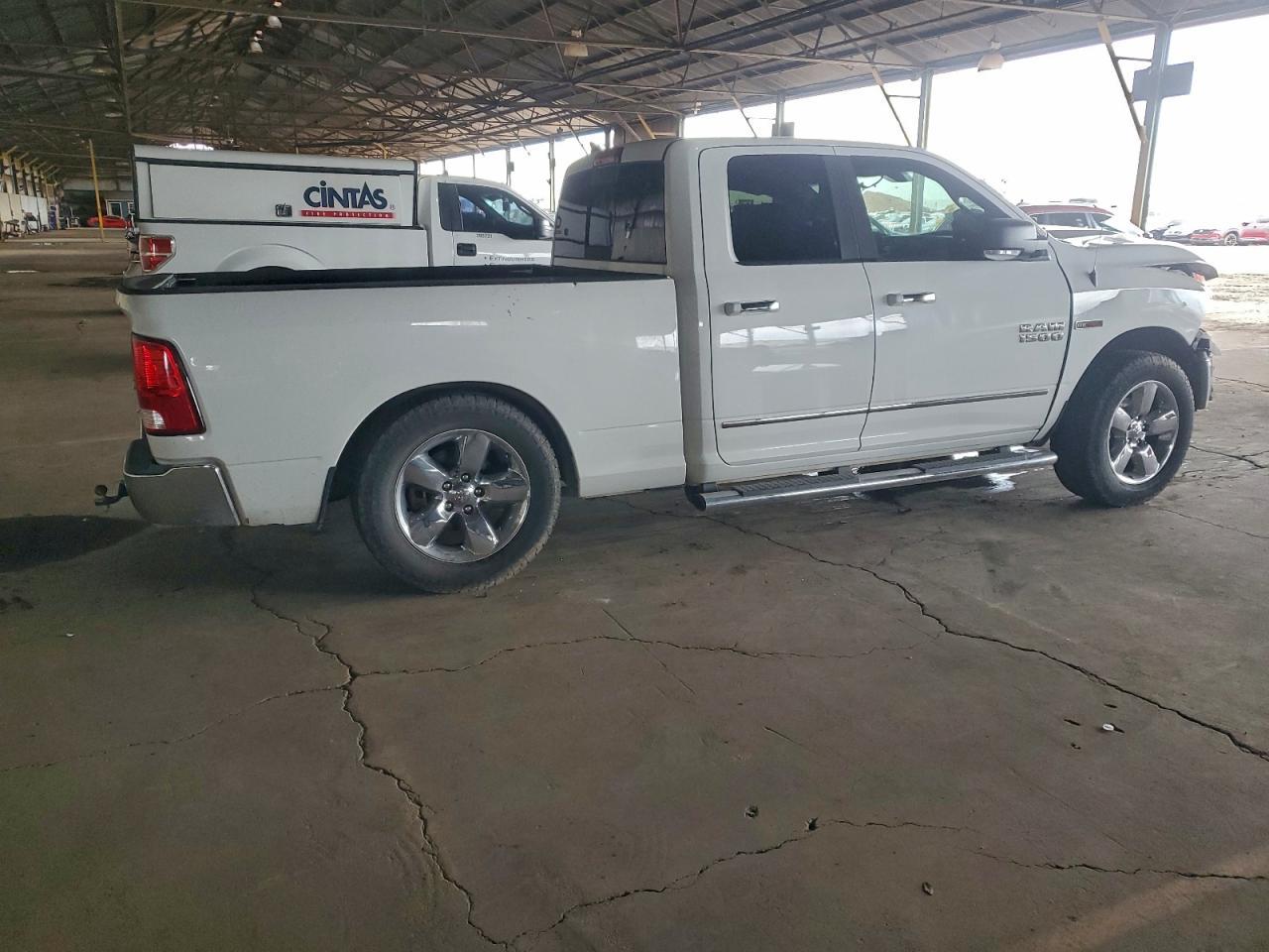 2016 Ram 1500 Slt - Image 3
