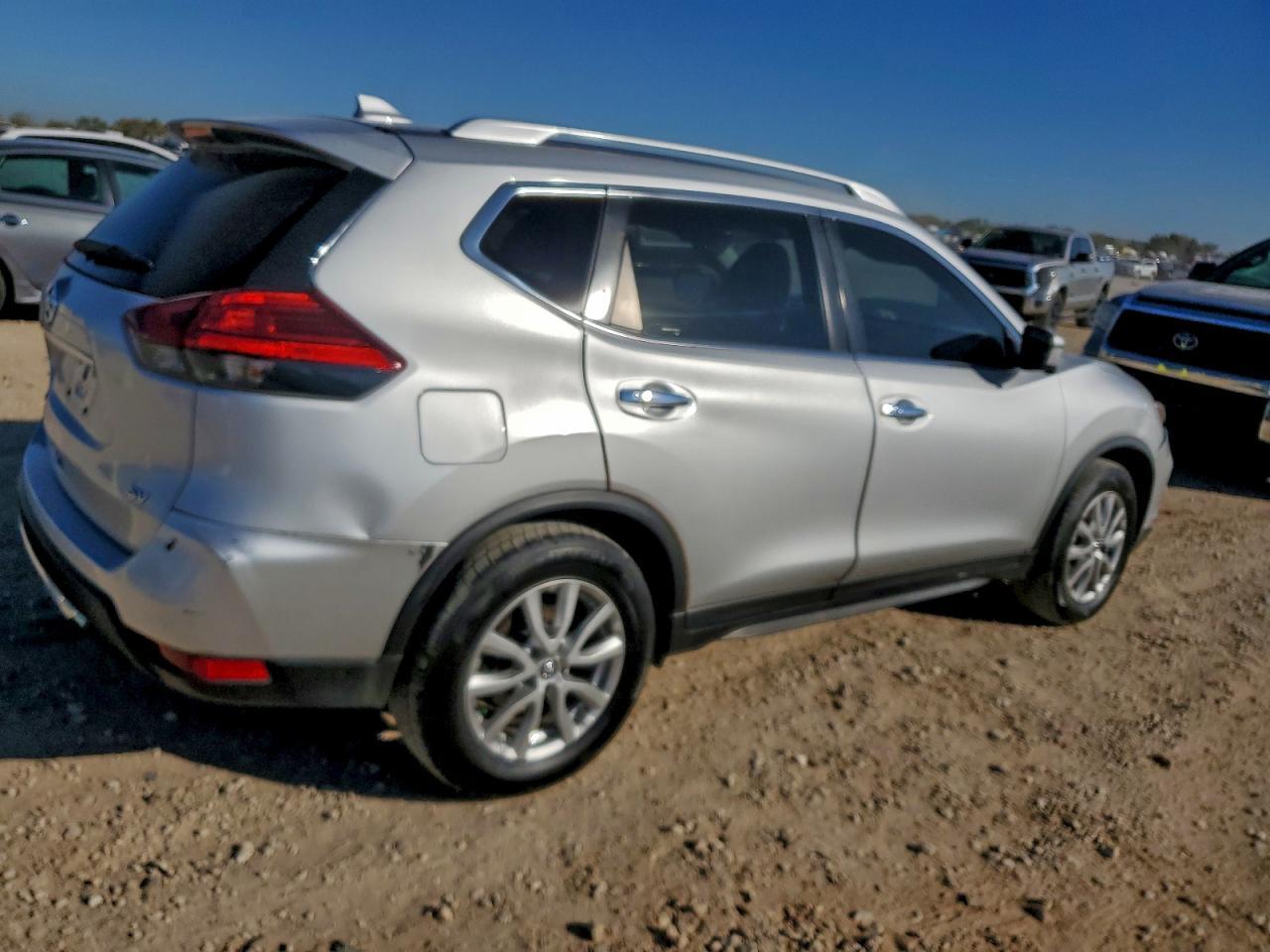 2017 Niss Rogue Sv - Фото 3