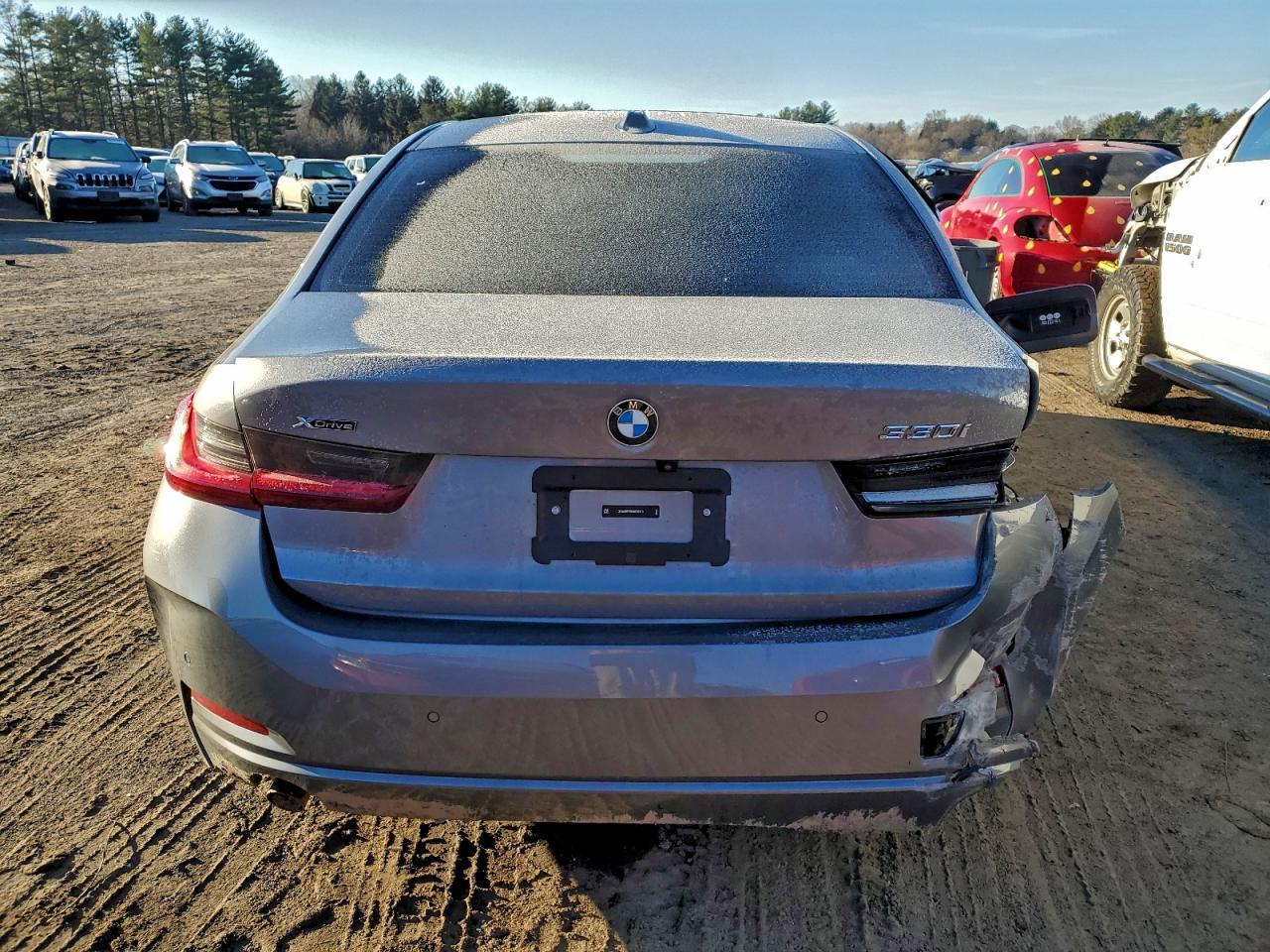 2024 BMW 330Xi - Фото 6