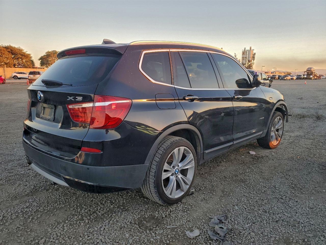 2011 BMW X3 xDrive35I - Image 3