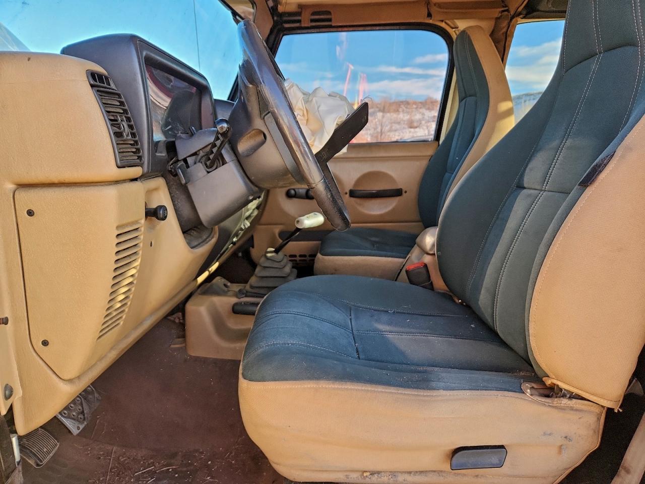1999 Jeep Wrangler / Tj Sahara - Фото 7