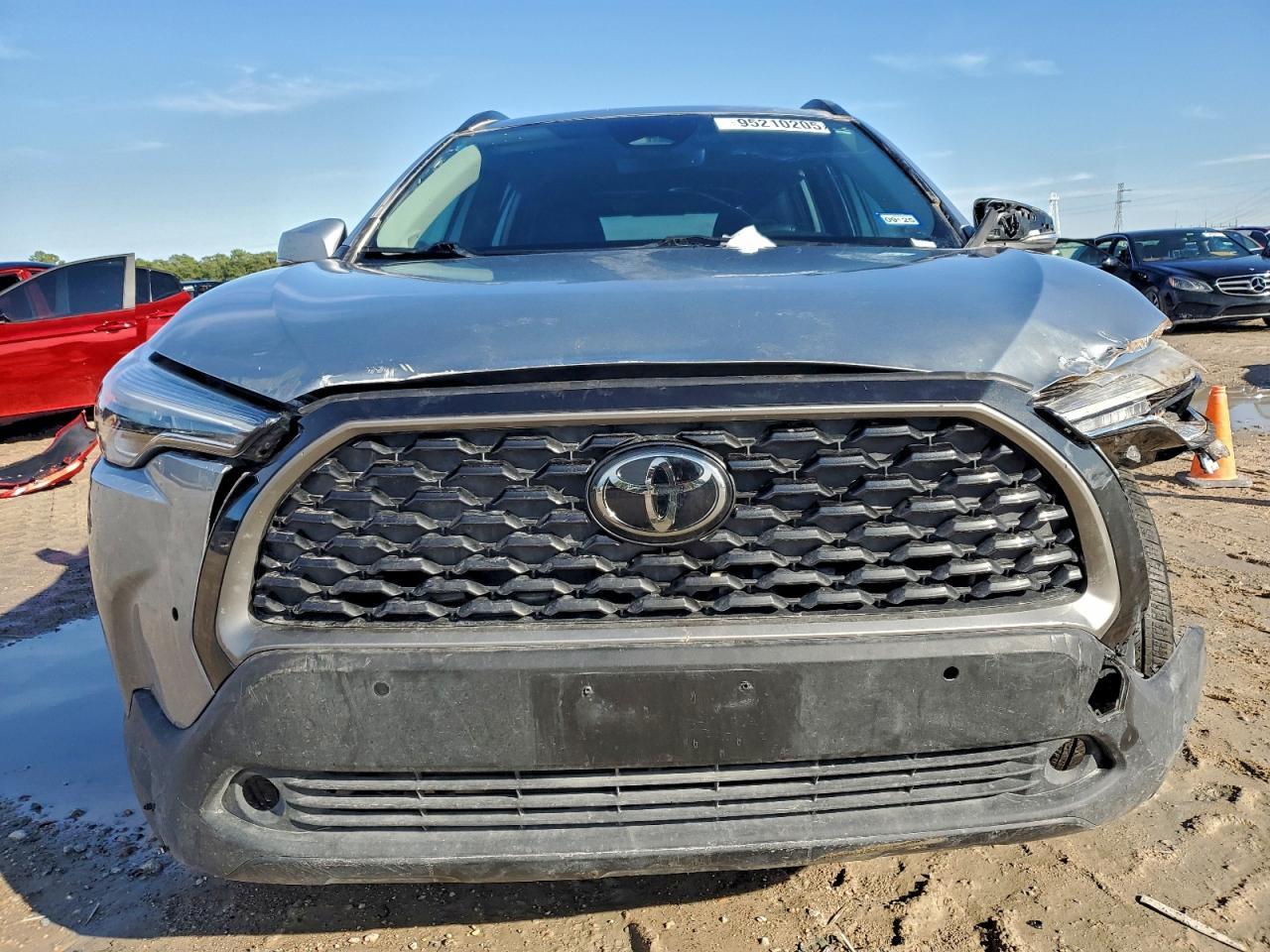 2023 Toyota Corolla Cross Xle - Фото 5