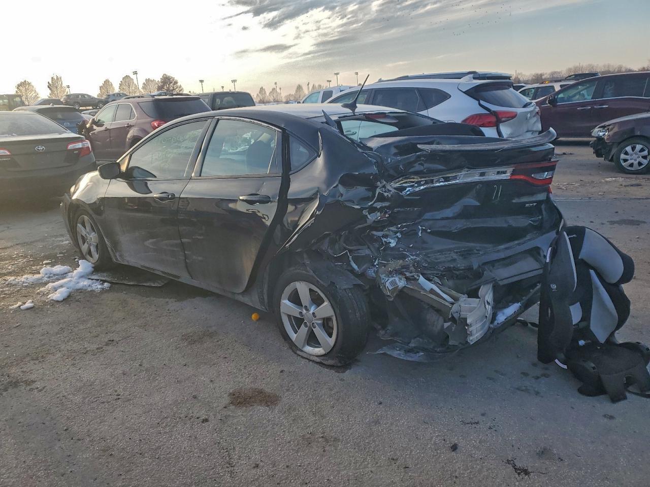 2016 Dodge Dart Sxt - Фото 2