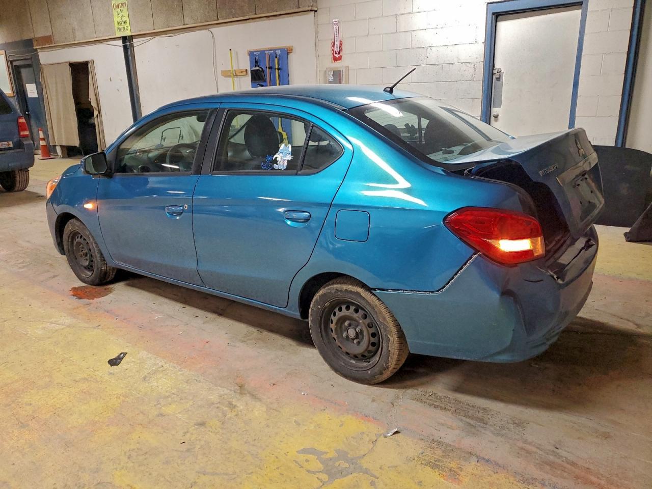 2017 Mitsubishi Mirage G4 Es - Image 2