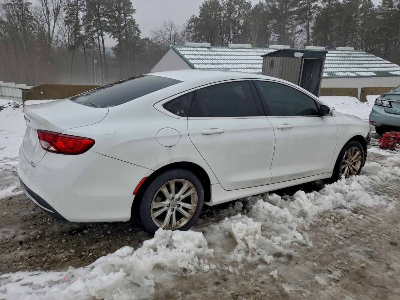 2015 Chrysler 200 Limited - Image 3