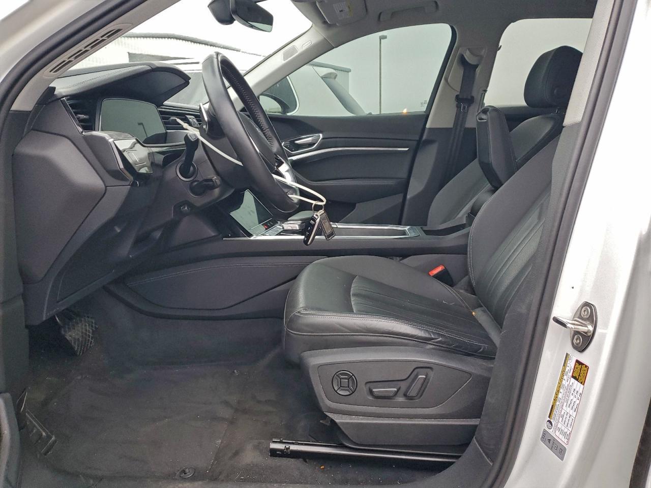 2021 Audi E-Tron Premium Plus - Image 7