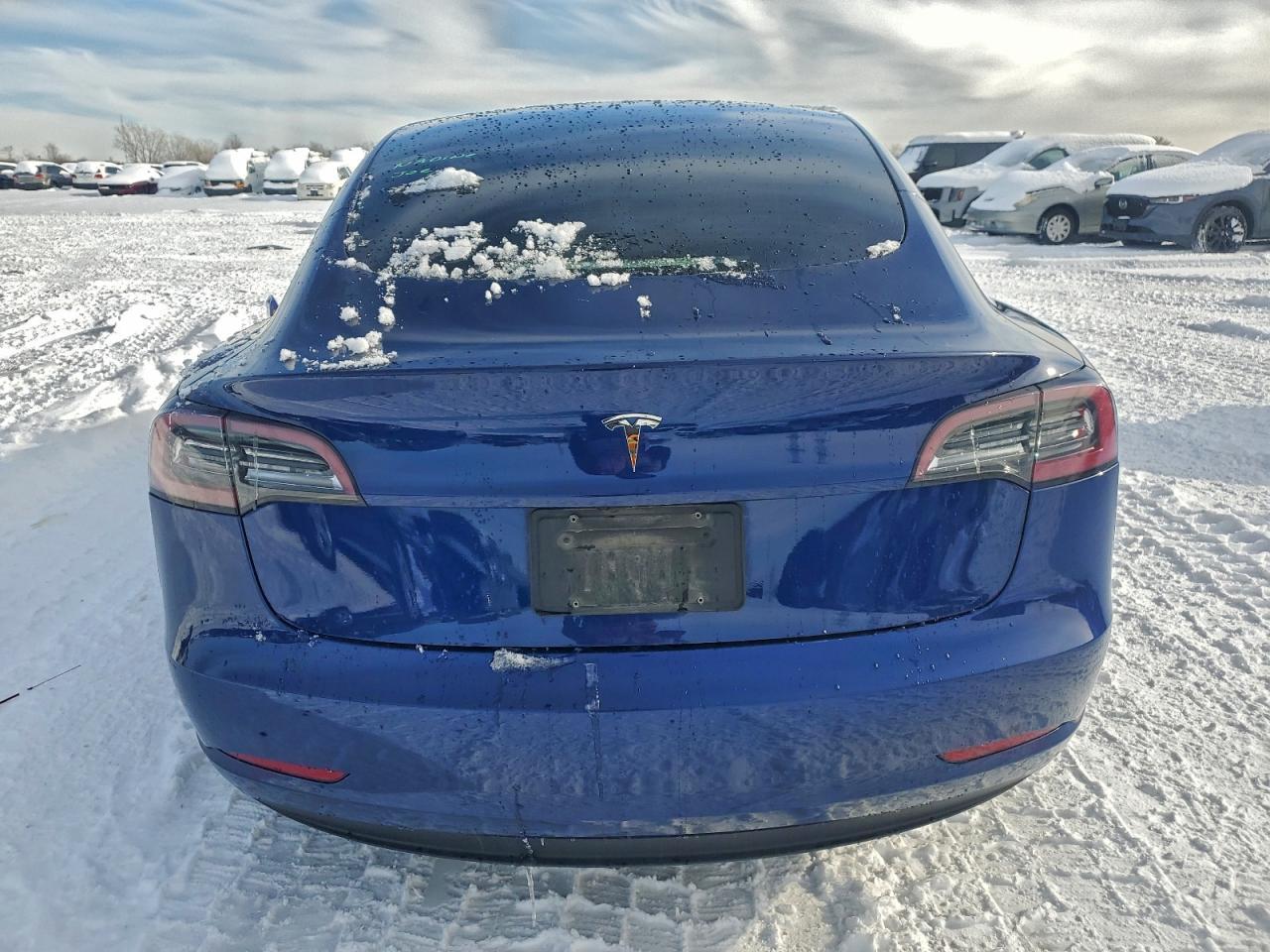 2023 Tesla Model 3 - Фото 6