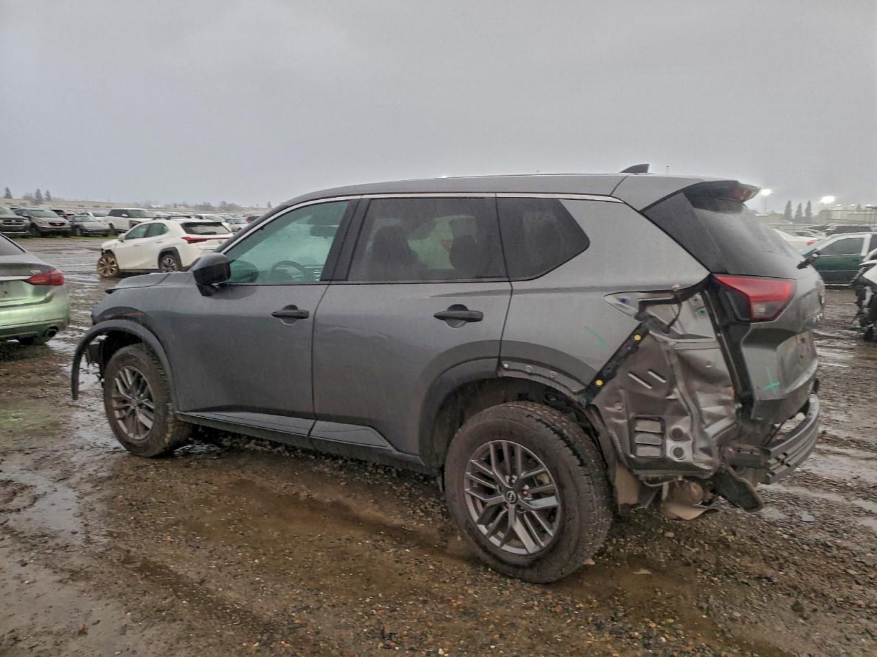 2023 Nissan Rogue S - Фото 2