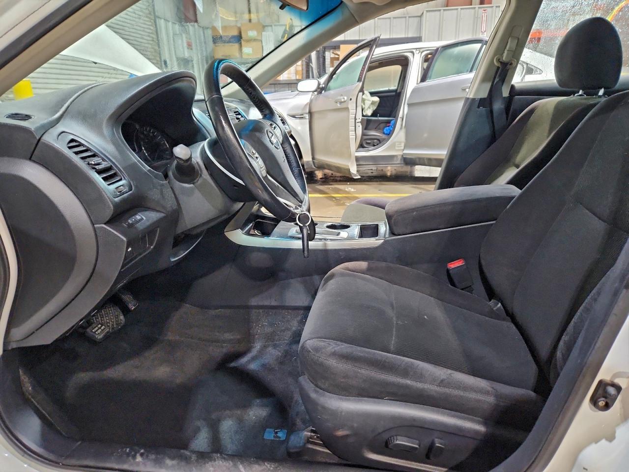 2013 Nissan Altima 2.5 - Фото 7