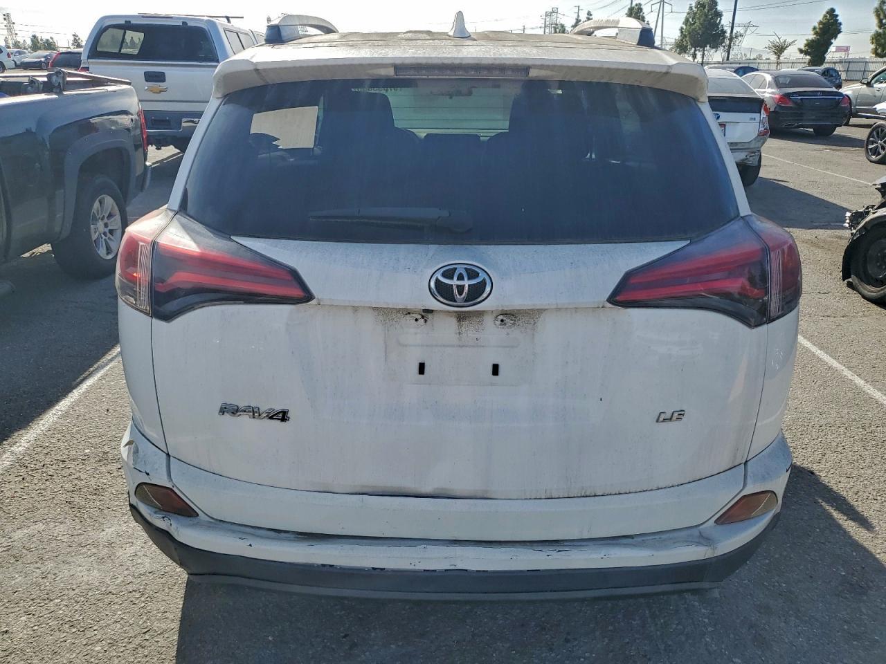 2017 Toyota Rav4 Le - Image 6