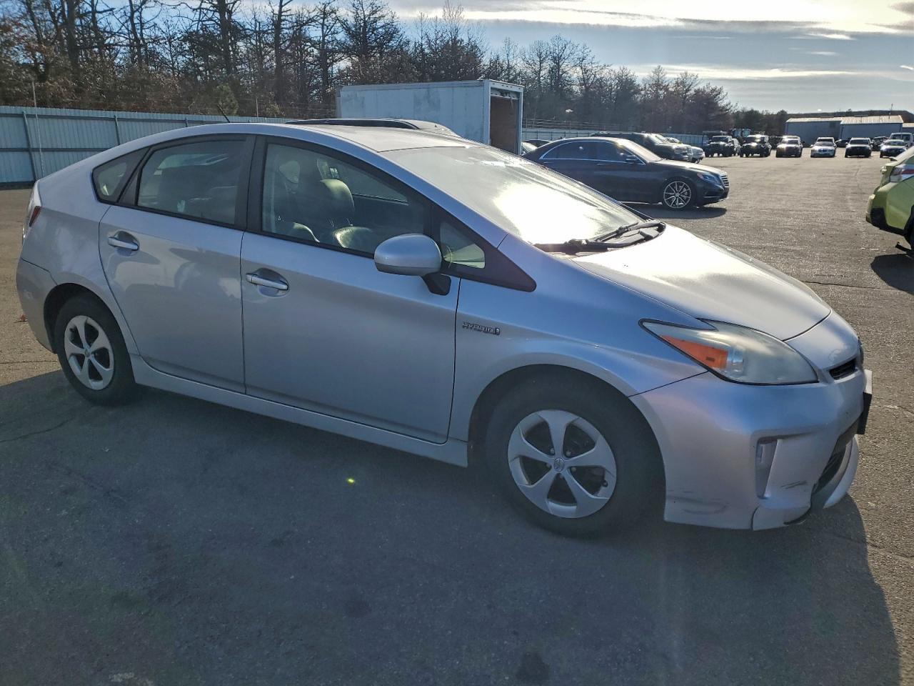 2013 Toyota Prius - Фото 4