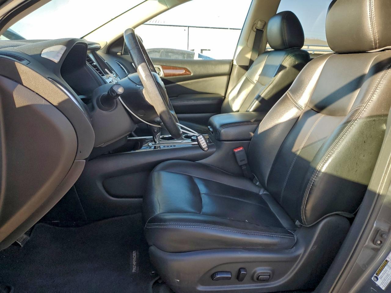 2016 Nissan Pathfinder S - Фото 7