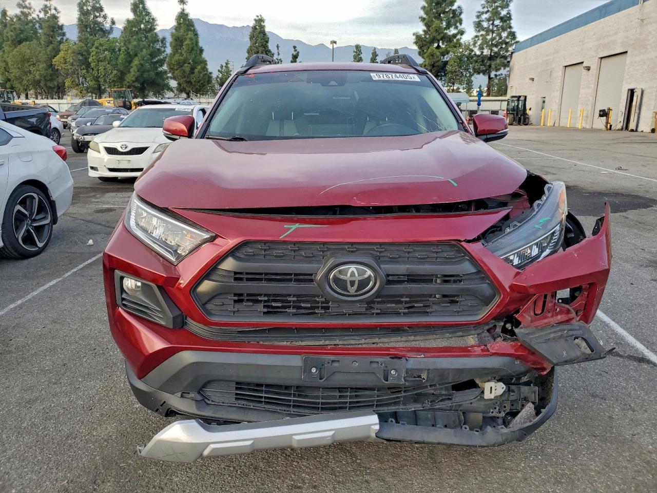 2019 Toyota Rav4 Adventure - Фото 5