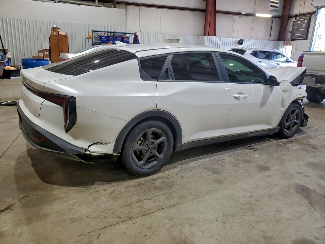 2025 Kia K4 Lx - Фото 3