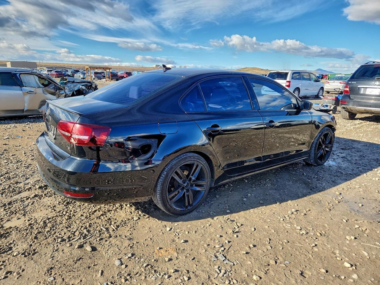 2016 Volkswagen Jetta Sport - Image 3