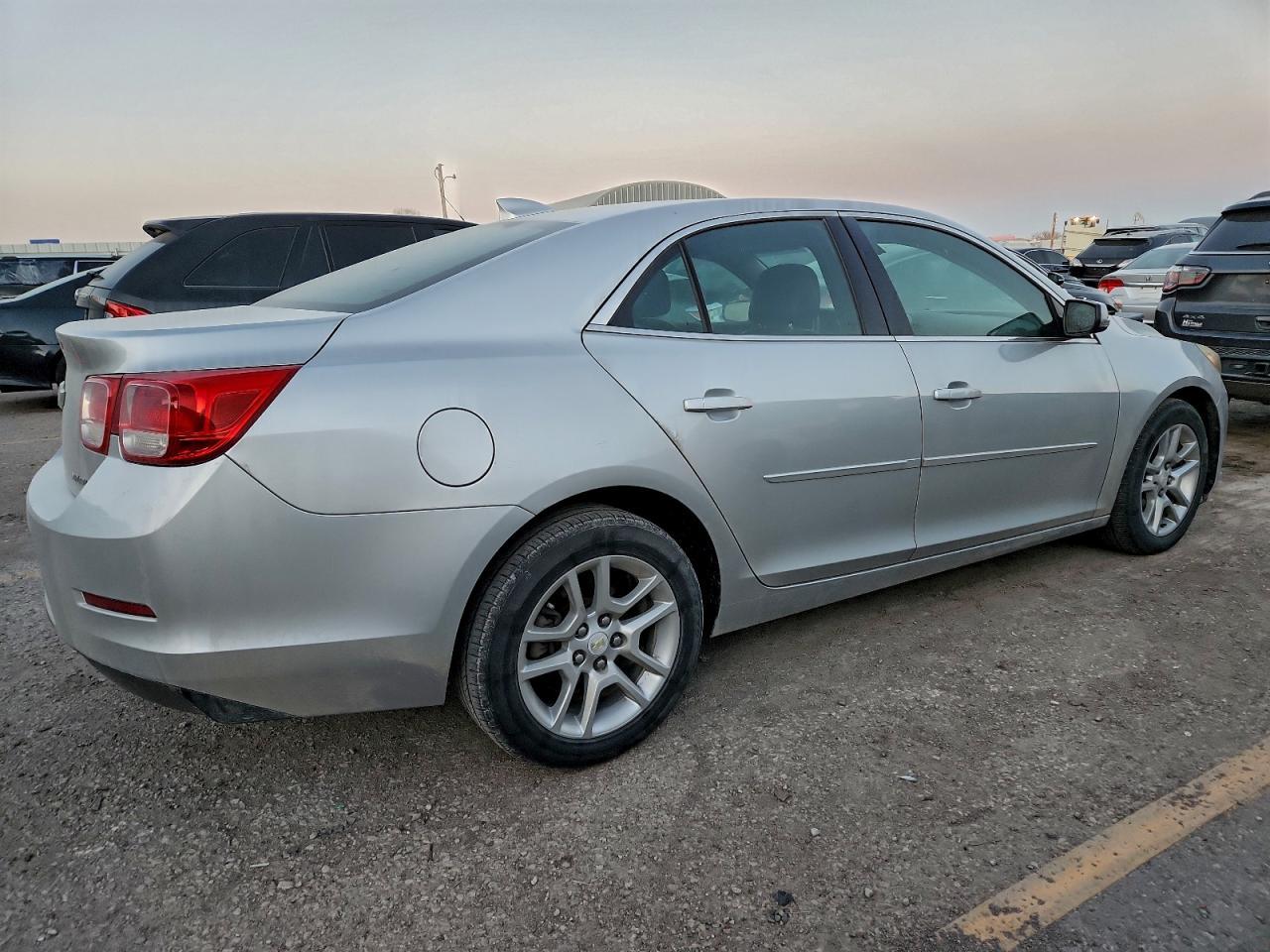 2015 Chevrolet Malibu 1Lt - Фото 3