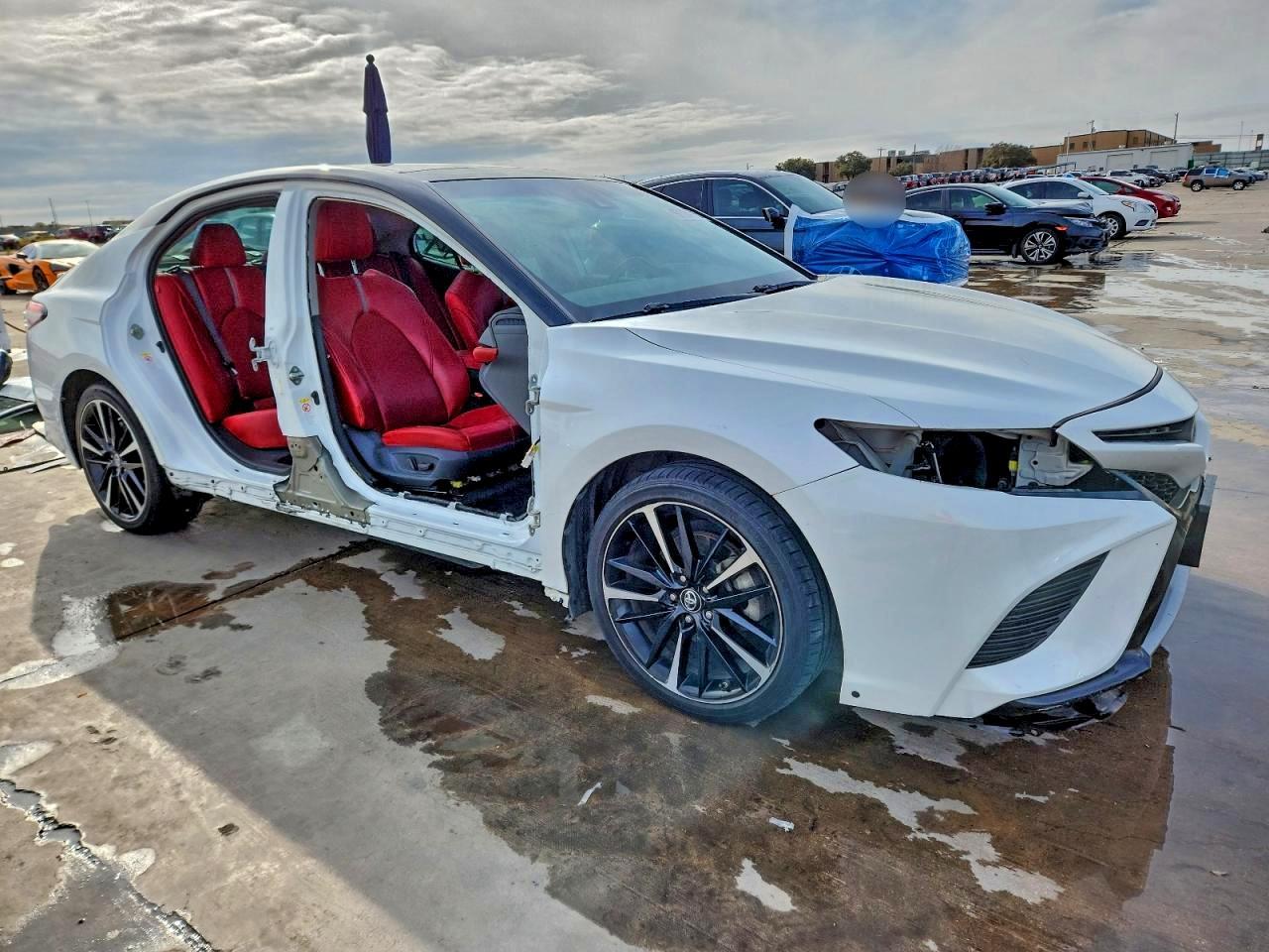 2019 Toyota Camry Xse - Фото 4