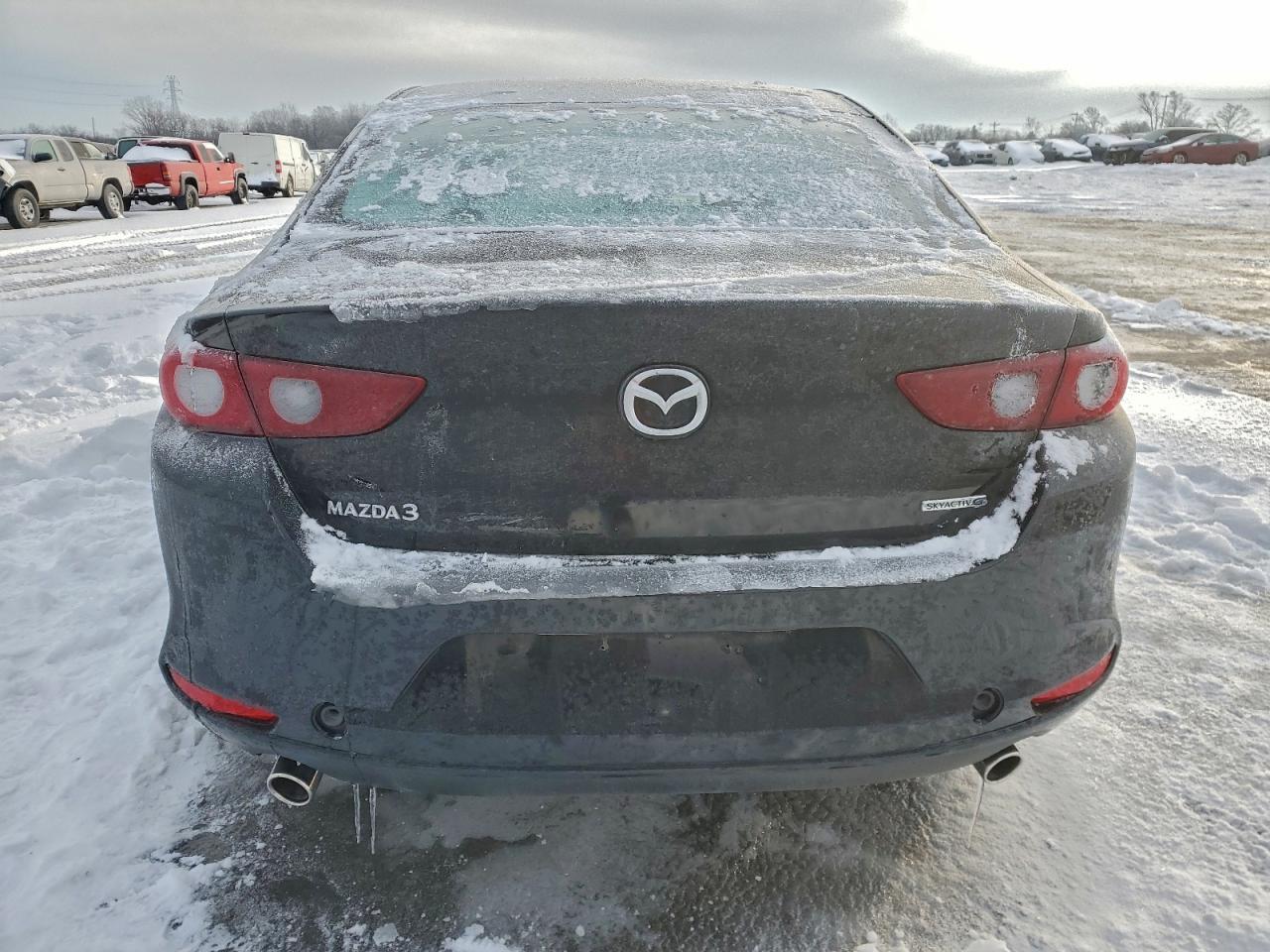 2025 Mazda 3 Preferred - Фото 6