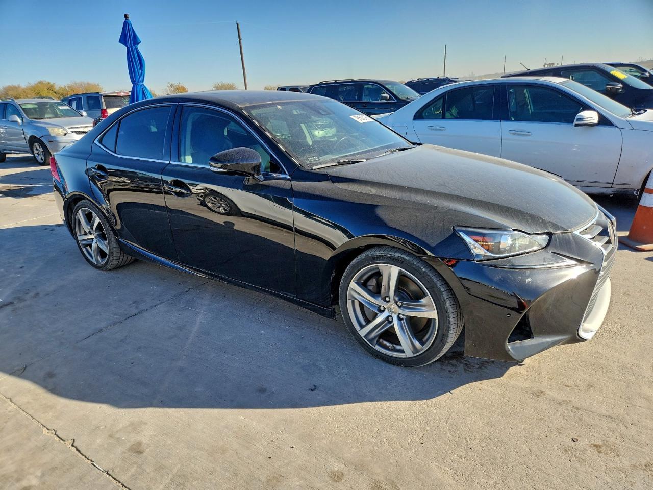 2017 Lexus Is 200T - Фото 4